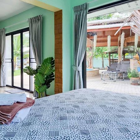 Tina'S Living Paradise - Guesthouses With Private Pool 班佩 外观 照片